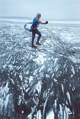 Vättern, ice skating 2003