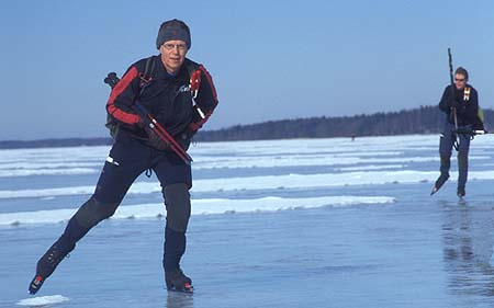Ice skating on Björköfjärden and Lidöfjärden.
