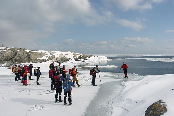 Ice skating on Yttre Hållsfjärden.