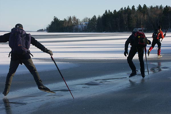 Lake Mälaren, ice skating.