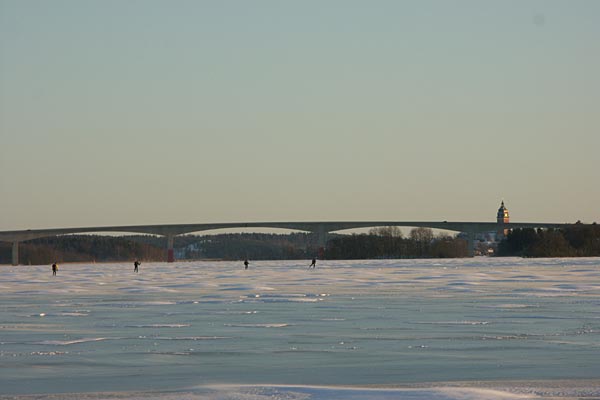 Lake Mälaren, ice skating.