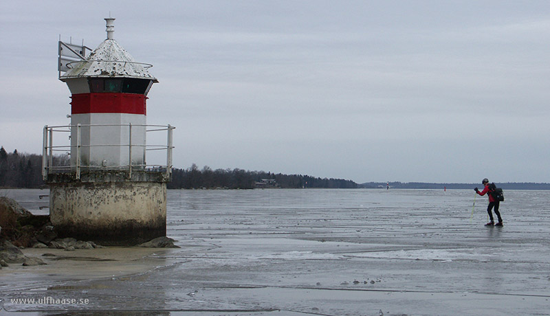 Ice skating on Lake Mälaren 2015.