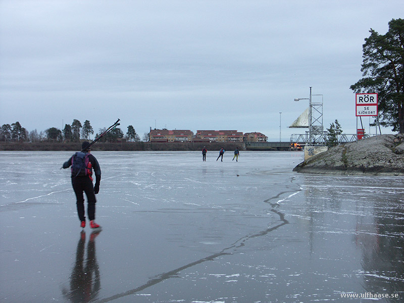 Ice skating on Lake Mälaren 2015.
