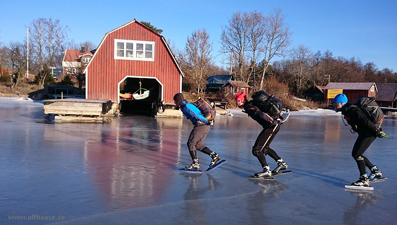 Ice skating in the Stockholm archipelago, Singöfjärden and Galtfjärden.
