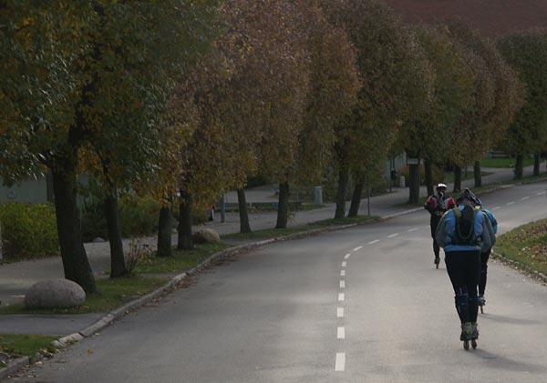 An autumn tour on inline skates