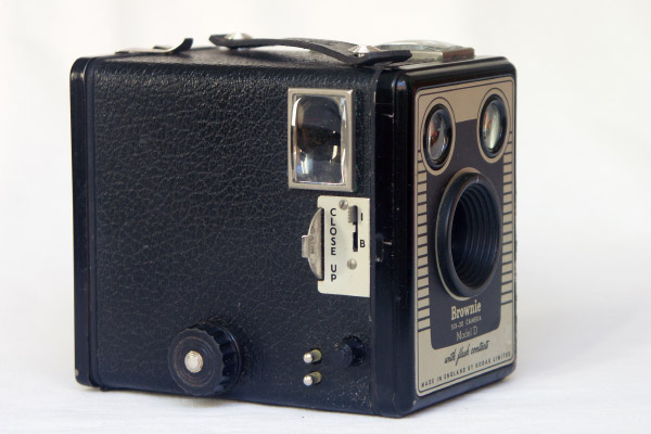 Kodak SIX-20 Brownie D