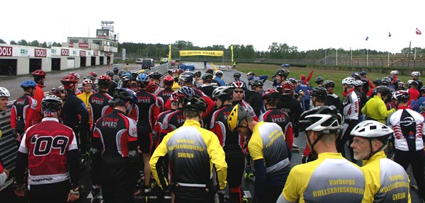 Sweden 12h Roller, Falkenberg, 12 hour skating relay.