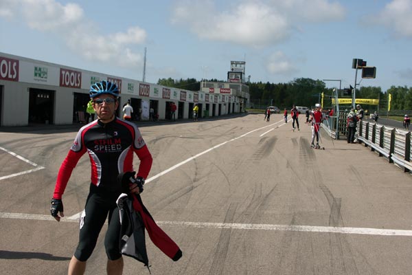 Sweden 12h Roller, Falkenberg, 12 hour skating relay.