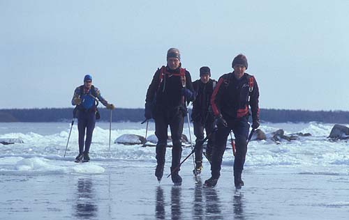 Ice skating on Björköfjärden and Lidöfjärden.