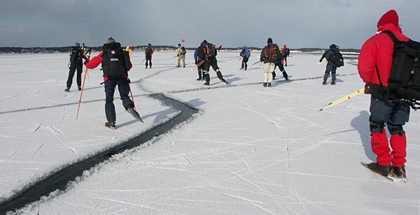 Ice skating on Yttre Hållsfjärden.