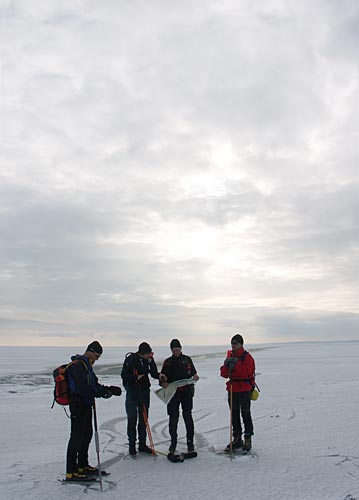 Vättern, ice skating 2006