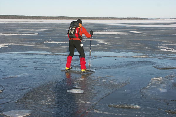 Lake Mälaren, ice skating.