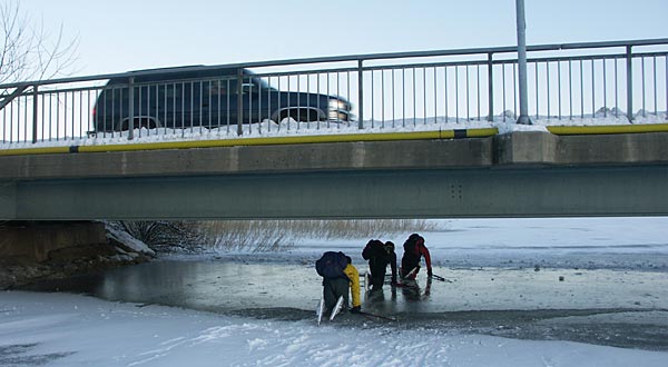 Lake Mälaren, ice skating.