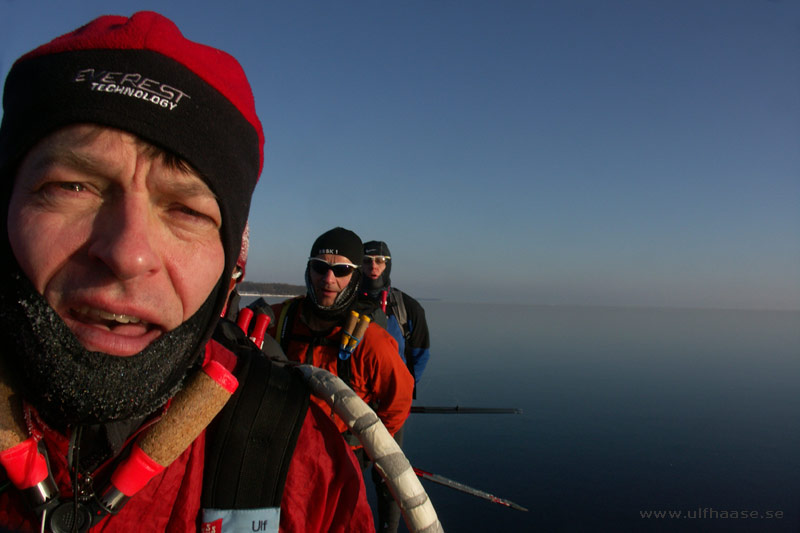 Vättern, ice skating 2011