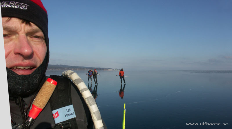 Vättern, ice skating 2011