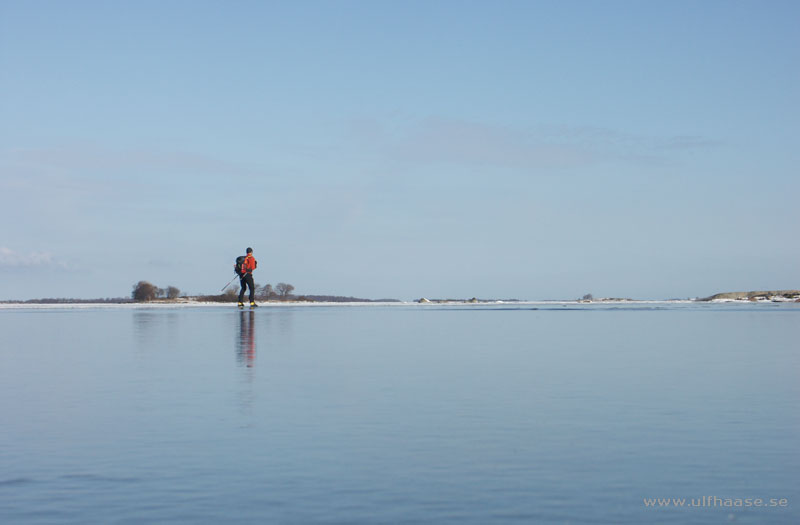 Ice skating in the Stockholm archipelago