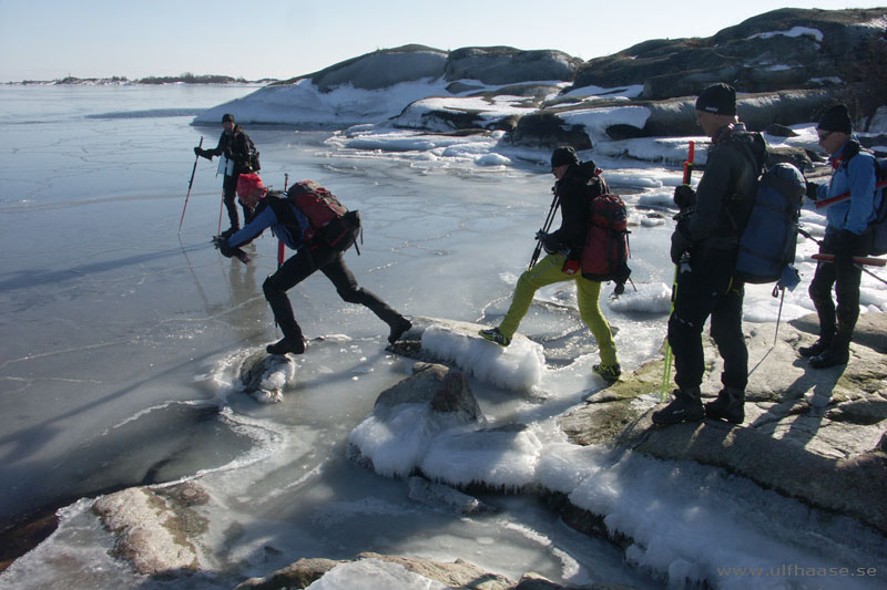 Ice skating in the Stockholm archipelago