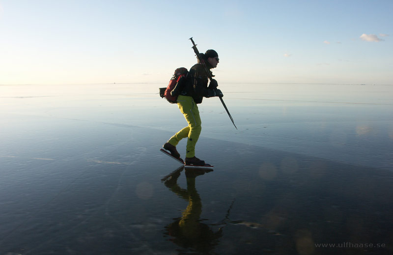 Vänern, ice skating 2013