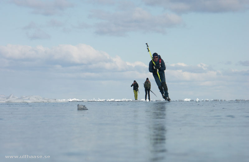 Vänern, ice skating 2013