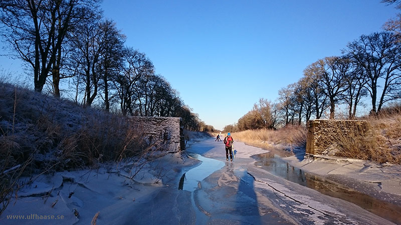 Ice skating on lake Mälaren 2014.