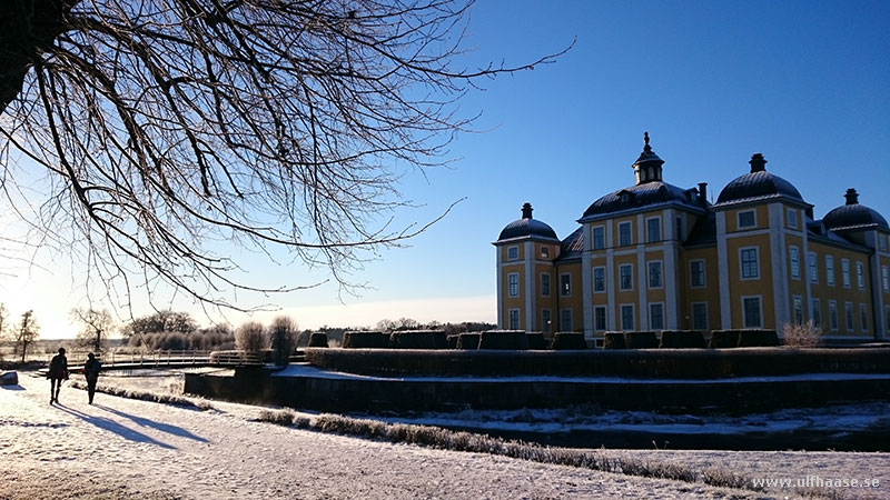 Ice skating on lake Mälaren 2014.