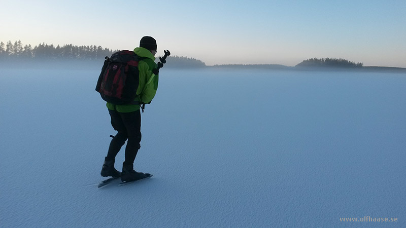 Ice skating on Lake Fjärden in Gästrikland