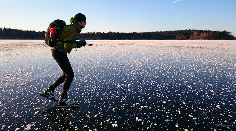 Ice skating on Lake Mälaren 2016.