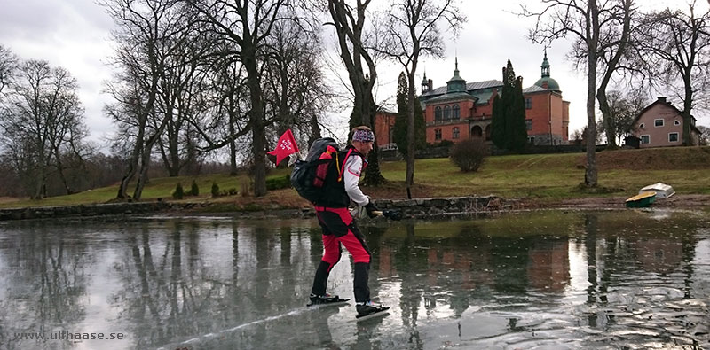 Ice skating on lake Båven 2016.