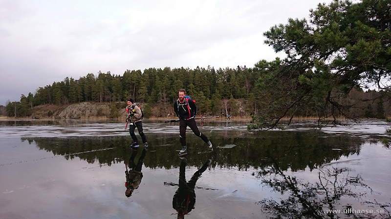 Ice skating on lake Båven 2016.