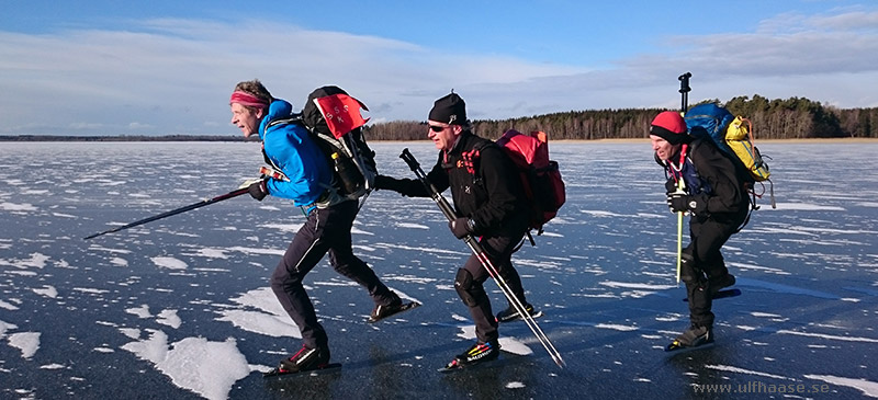 Ice skating on lake Yngaren 2016.