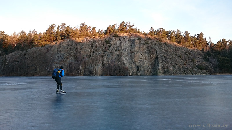 Ice skating on Lake Mälaren, March 2016.