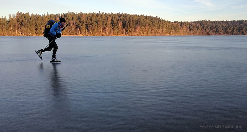 Ice skating on Lake Mälaren, March 2016.