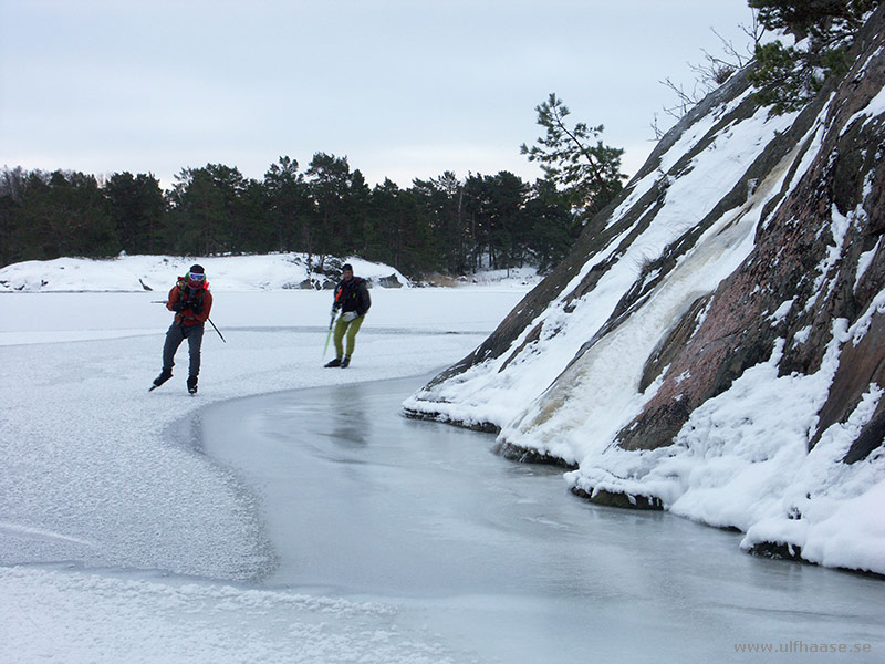 Ice skating in the Stockholm archipelago 2016.