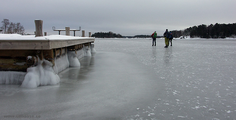 Ice skating in the Stockholm archipelago 2016.