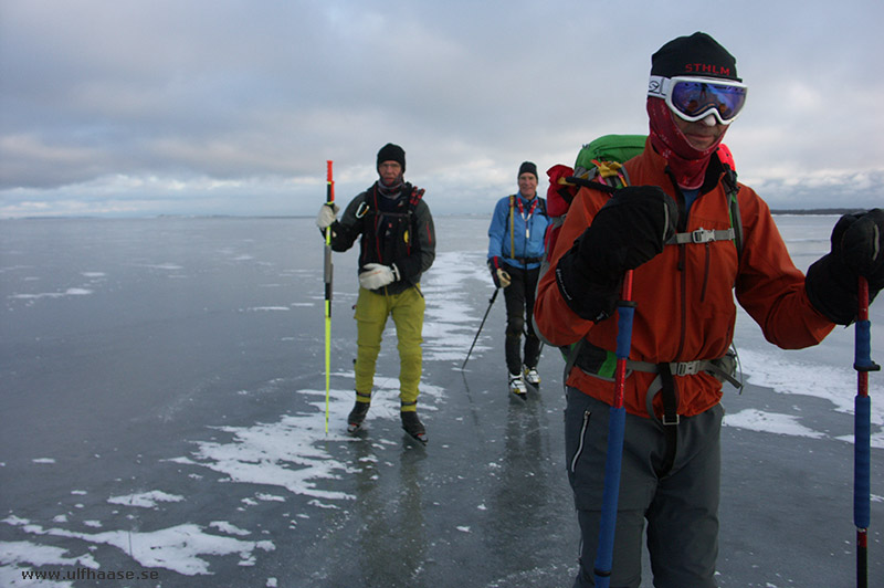 Ice skating in the Stockholm archipelago 2016.