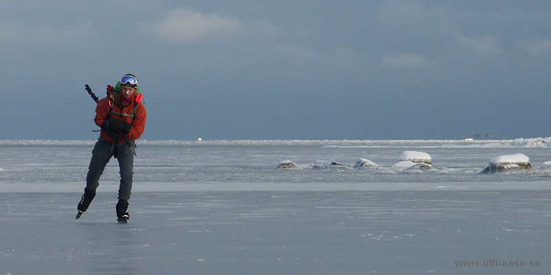 Ice skating in the Stockholm archipelago 2016.