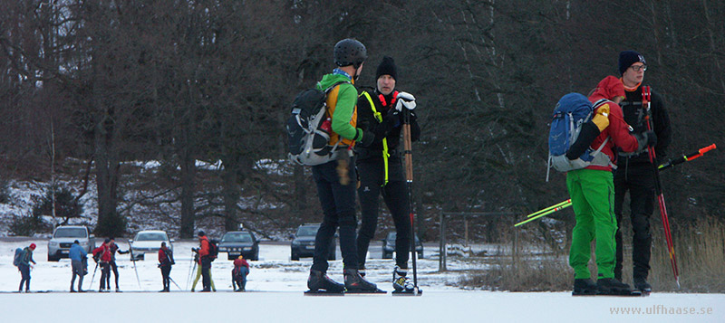 Stora Båvenrundan, ice skating.