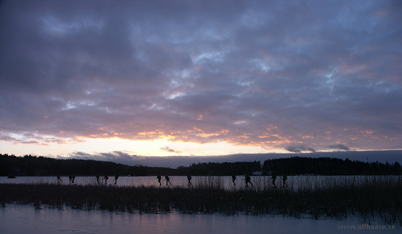 Stora Båvenrundan, ice skating.