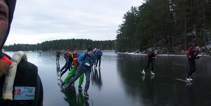 Stora Båvenrundan, ice skating.