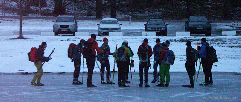 Stora Båvenrundan, ice skating.