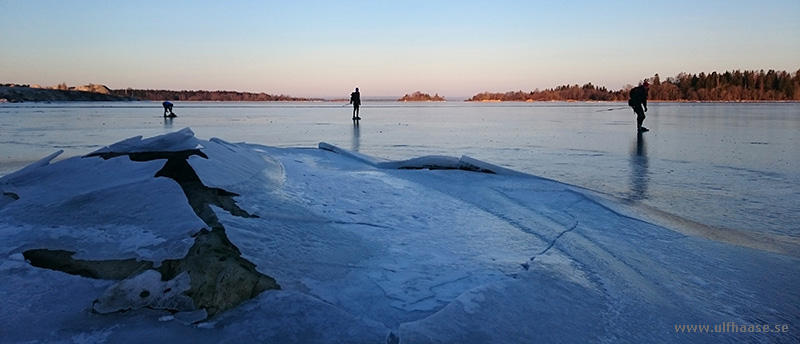 Ice skating in the Stockholm archipelago, Singöfjärden and Galtfjärden.