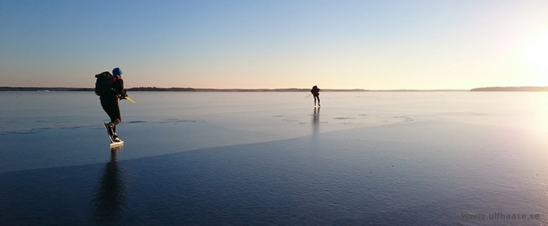 Ice skating in the Stockholm archipelago, Singöfjärden and Galtfjärden.