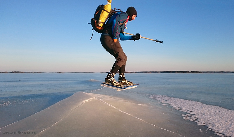 Ice skating in the Stockholm archipelago, Singöfjärden and Galtfjärden.