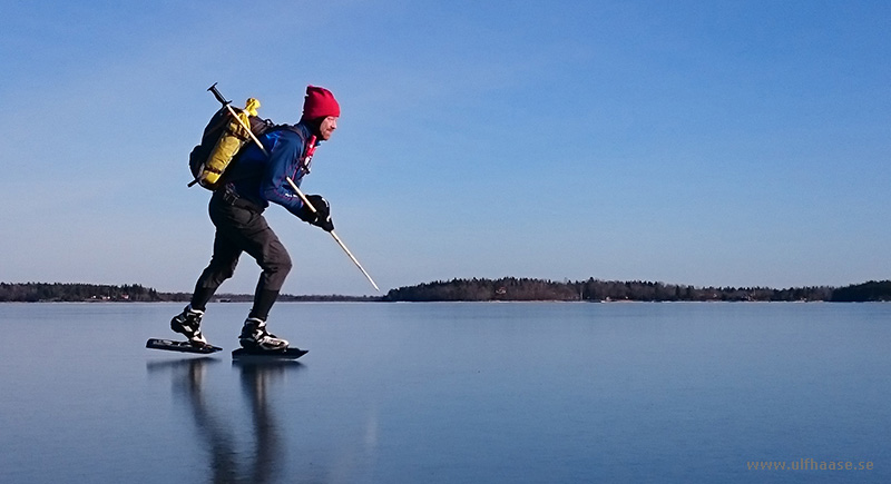 Ice skating in the Stockholm archipelago, Singöfjärden and Galtfjärden.