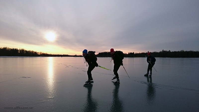 Ice skating in the Stockholm archipelago, Singöfjärden and Galtfjärden.