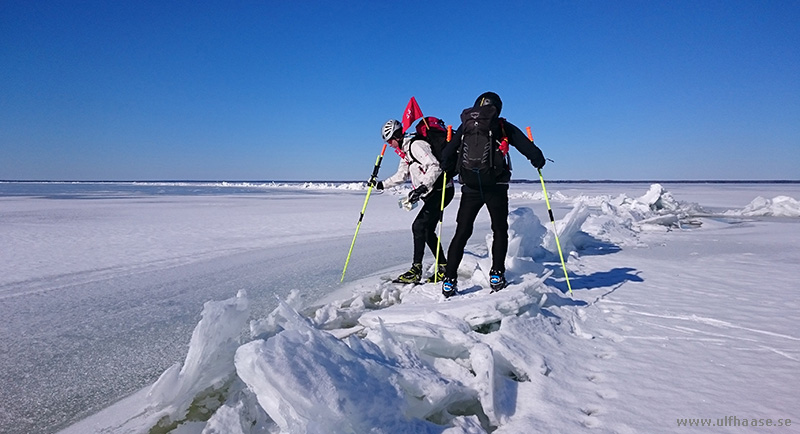 Ice skating on Lake Hjämaren.