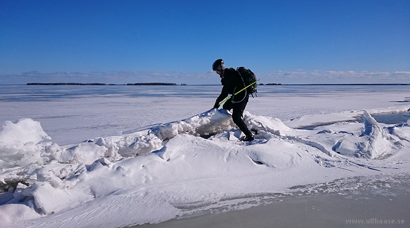 Ice skating on Lake Hjämaren.