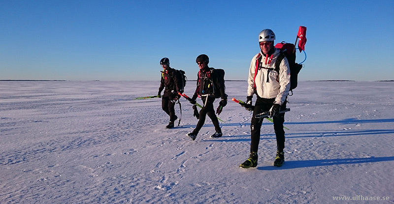 Ice skating on Lake Hjämaren.