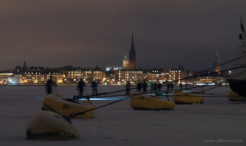 Ice skating in Stockholm city, Riddarfjården