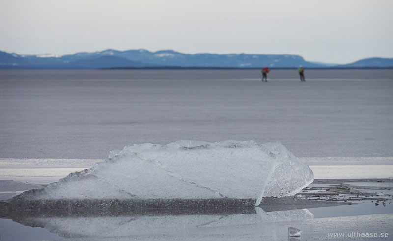 Ice skating on lake Siljan